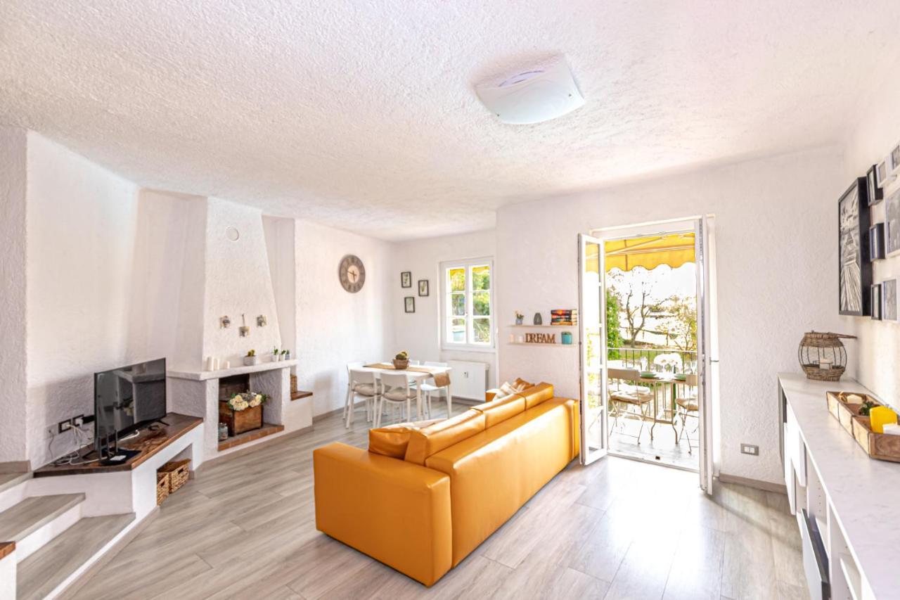 דירות Sara E Melissa House ליירנה מראה חיצוני תמונה
